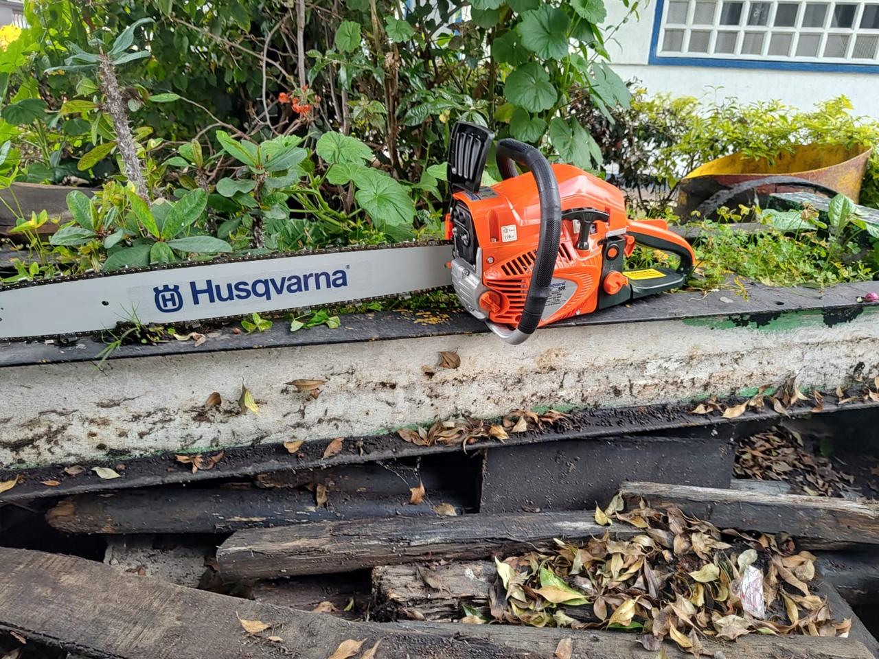 MOTOSIERRA HUSQVARNA 555